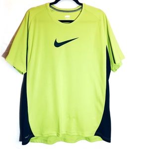 Nike FIT DRY Short Sleeve T-SHIRT Neon Lime XL